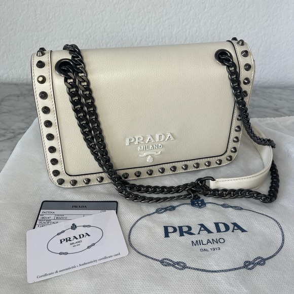 Prada Bag - Picture 1 of 4